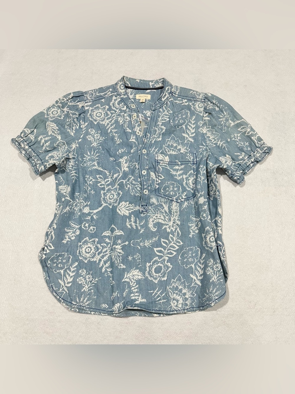 NWT Anthropologie Blue Floral Short-Sleeve Henley Shirt XSP